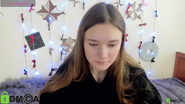 Elina X online show from June 23, 2026, 1:53 pm