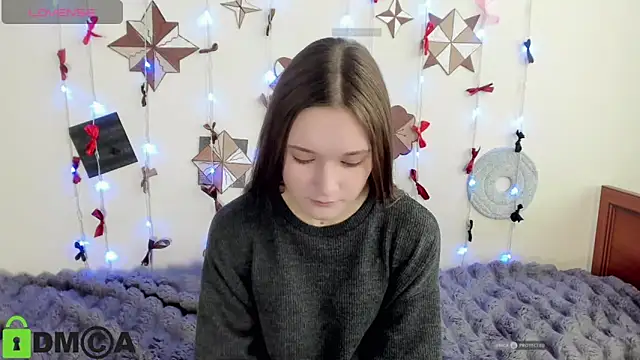 Elina X online show from June 15, 2026, 1:22 pm