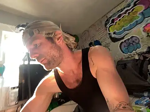 Snapshot of gothboiplzty chatting on August 8, 2026, 9:55 pm gothboiplzty online show from August 8, 2026, 9:55 pm