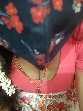 Snapshot of Madhusri_Tamil_Telugu chatting on March 20, 2026, 5:58 pm Madhusri Tamil Telugu online show from March 20, 2026, 5:58 pm