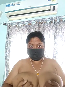 hornymommy999 online show from May 7, 2026, 2:27 am