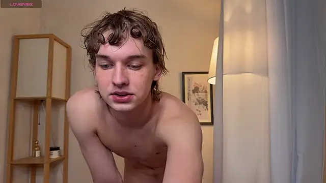 Snapshot of Friday_gay_dude chatting on March 28, 2026, 6:14 am Friday gay dude online show from March 28, 2026, 6:14 am