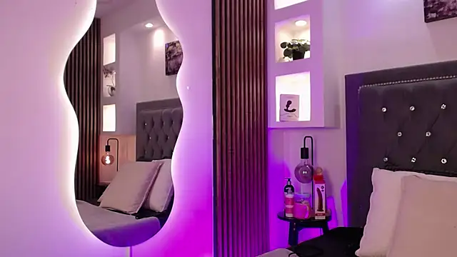 Fancy Vixen online show from March 27, 2026, 3:48 am