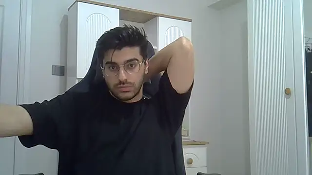 Snapshot of ciceroable chatting on May 15, 2026, 3:21 pm ciceroable online show from May 15, 2026, 3:21 pm
