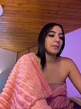 Snapshot of Valery_pink18 chatting on February 15, 2026, 8:24 am Valery pink18 online show from February 15, 2026, 8:24 am