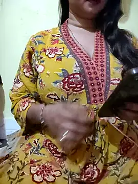 PARI51 online show from February 14, 2026, 8:20 pm