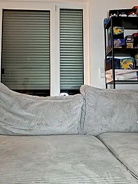 Snapshot of Larifari0406 chatting on March 8, 2026, 9:07 pm Larifari0406 online show from March 8, 2026, 9:07 pm