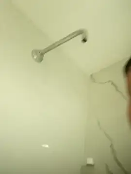 sirenitamua online show from April 8, 2026, 6:42 pm