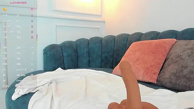 Snapshot of Lia_Velez_ chatting on February 3, 2026, 6:40 am Lia Velez online show from February 3, 2026, 6:40 am