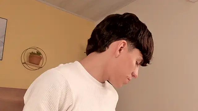 Angel eros  online show from February 22, 2026, 12:40 pm