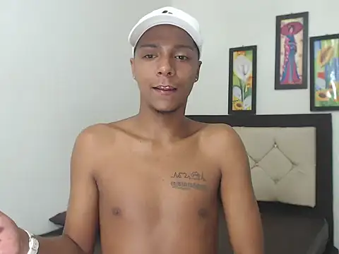 hotboyluxe online show from February 25, 2026, 5:57 pm