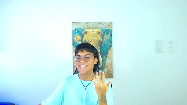 Maecum18 online show from July 8, 2026, 8:31 pm