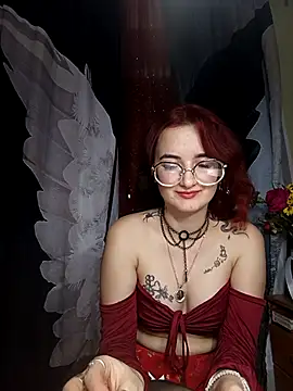 Snapshot of Persefoha chatting on February 21, 2026, 6:32 pm Persefoha online show from February 21, 2026, 6:32 pm