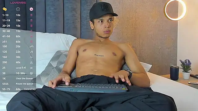 Alejandroo Montenegro online show from March 19, 2026, 9:48 pm