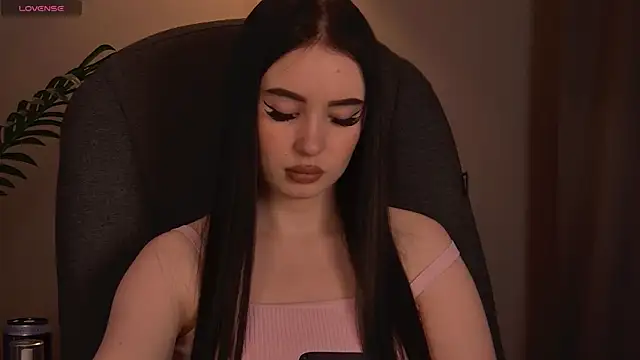 Snapshot of ArianaLim chatting on April 29, 2026, 4:33 pm ArianaLim online show from April 29, 2026, 4:33 pm
