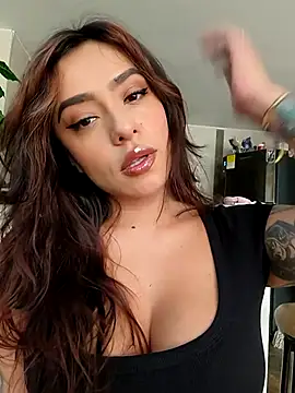 Snapshot of foxxy_lover chatting on May 7, 2026, 4:32 pm foxxy lover online show from May 7, 2026, 4:32 pm
