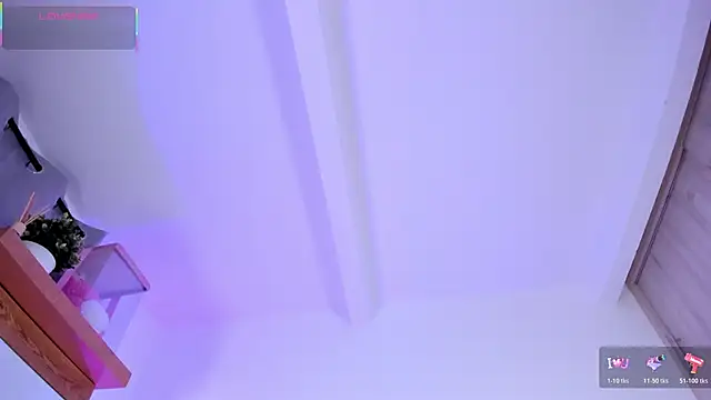 Snapshot of Niky_Vega chatting on February 23, 2026, 11:38 pm Niky Vega online show from February 23, 2026, 11:38 pm