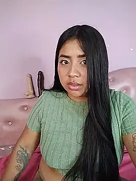 Noa Baker online show from May 14, 2026, 1:19 pm