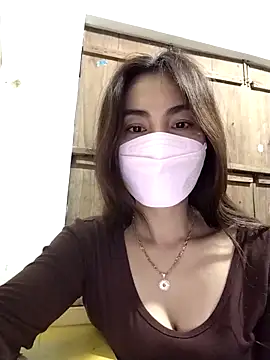 Baby-sexytits2026 online show from April 1, 2026, 1:23 pm