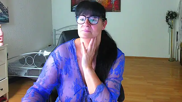 Sylly online show from April 5, 2026, 7:15 am