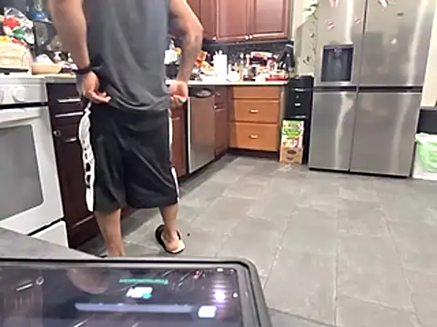 bischo666 online show from February 12, 2026, 4:45 am