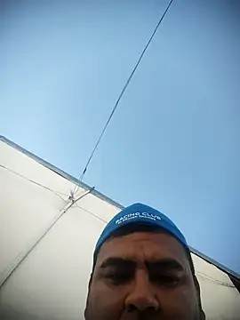 Snapshot of Sergiowooo chatting on February 14, 2026, 9:04 pm Sergiowooo online show from February 14, 2026, 9:04 pm