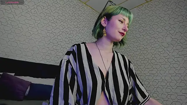 Snapshot of Scarle_Whisper chatting on May 12, 2026, 9:26 am Scarle Whisper online show from May 12, 2026, 9:26 am