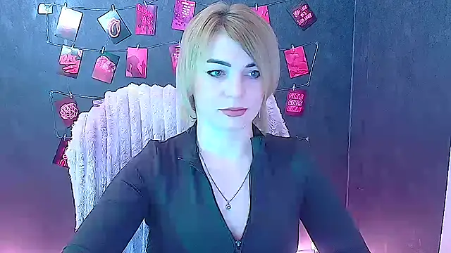 Snapshot of CuttieEmma chatting on March 24, 2026, 6:57 am CuttieEmma online show from March 24, 2026, 6:57 am