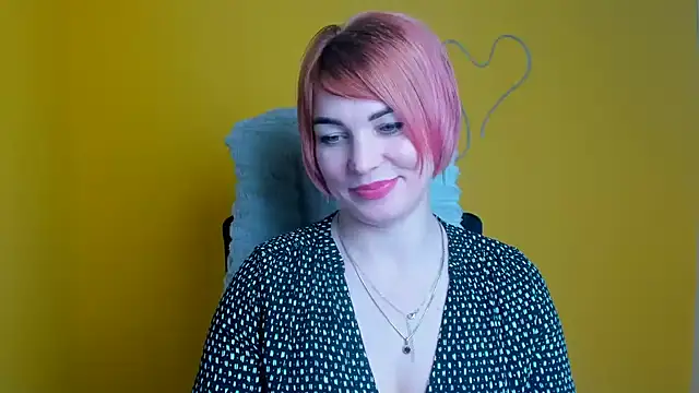 Snapshot of CuttieEmma chatting on March 29, 2026, 11:39 pm CuttieEmma online show from March 29, 2026, 11:39 pm