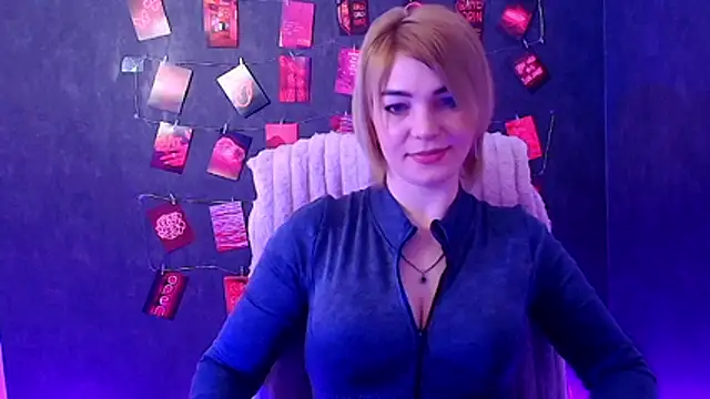 Snapshot of CuttieEmma chatting on March 19, 2026, 6:46 am CuttieEmma online show from March 19, 2026, 6:46 am