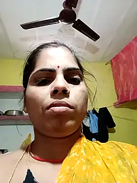 Priyakoli4568 online show from February 18, 2026, 4:21 am