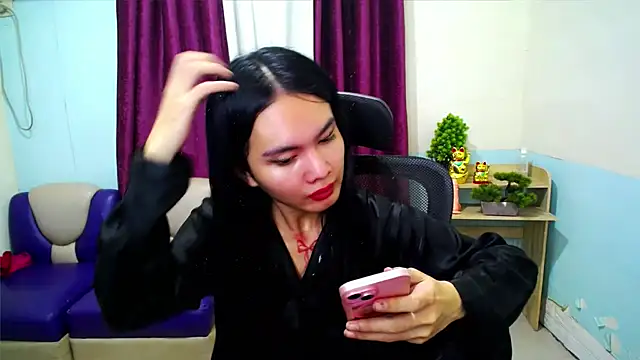 devine goddess online show from April 5, 2026, 2:13 pm