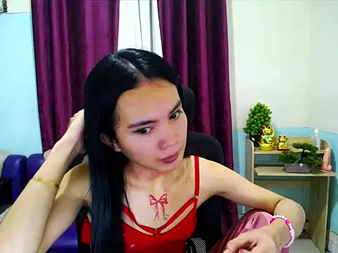 Snapshot of devine_goddess chatting on April 21, 2026, 5:14 am devine goddess online show from April 21, 2026, 5:14 am