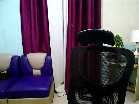 Snapshot of devine_goddess chatting on May 5, 2026, 11:35 am devine goddess online show from May 5, 2026, 11:35 am