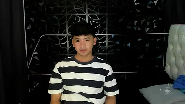 Snapshot of spoiledmycock chatting on February 6, 2026, 12:28 am spoiledmycock online show from February 6, 2026, 12:28 am