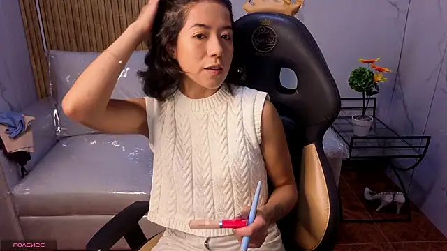 Lynn turner online show from February 4, 2026, 12:55 pm