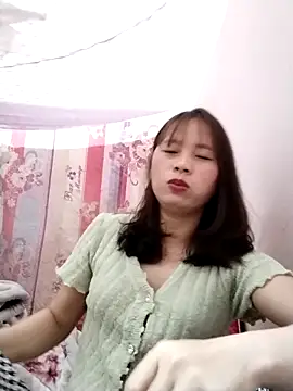 Snapshot of -Bami- chatting on February 20, 2026, 11:50 pm -Bami- online show from February 20, 2026, 11:50 pm