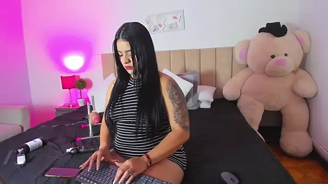 KeylaGomez  online show from April 14, 2026, 12:54 pm