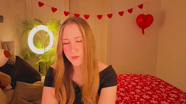 Snapshot of CassieReborn chatting on February 25, 2026, 3:45 pm CassieReborn online show from February 25, 2026, 3:45 pm