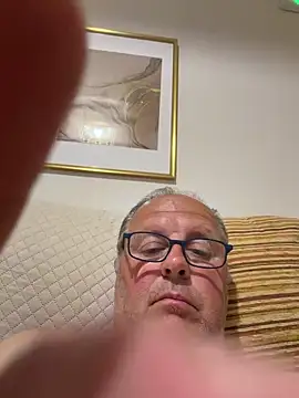 YachtCaptain10 online show from April 24, 2026, 11:29 pm