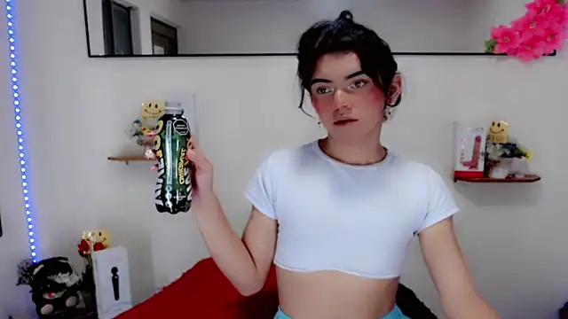 NathalialLooes online show from March 9, 2026, 5:55 am