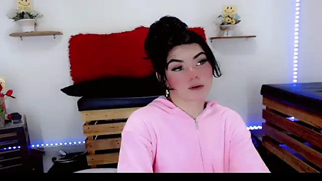 NathalialLooes online show from March 16, 2026, 4:20 am