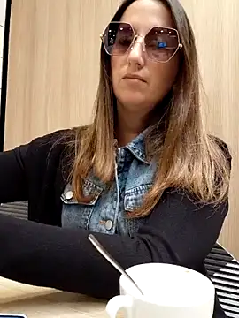 Snapshot of Alexdevil92 chatting on March 16, 2026, 8:51 am Alexdevil92 online show from March 16, 2026, 8:51 am