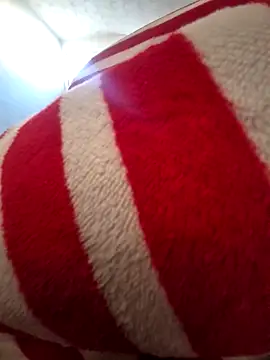 Snapshot of zubbydubby15 chatting on March 2, 2026, 2:35 pm zubbydubby15 online show from March 2, 2026, 2:35 pm