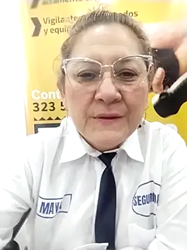 Snapshot of JULIETA_21- chatting on April 9, 2026, 12:55 pm JULIETA 21- online show from April 9, 2026, 12:55 pm