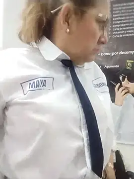 Snapshot of JULIETA_21- chatting on May 21, 2026, 1:30 pm JULIETA 21- online show from May 21, 2026, 1:30 pm