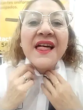 Snapshot of JULIETA_21- chatting on April 23, 2026, 1:24 pm JULIETA 21- online show from April 23, 2026, 1:24 pm