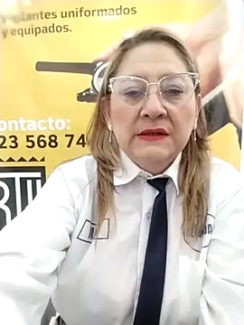 Snapshot of JULIETA_21- chatting on April 30, 2026, 1:07 pm JULIETA 21- online show from April 30, 2026, 1:07 pm