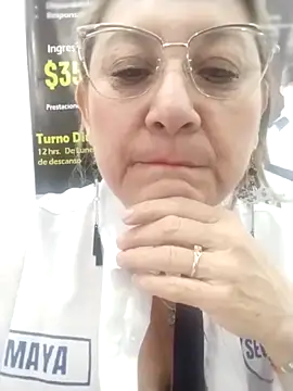 Snapshot of JULIETA_21- chatting on May 5, 2026, 1:03 pm JULIETA 21- online show from May 5, 2026, 1:03 pm