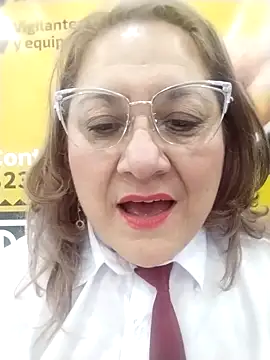 Snapshot of JULIETA_21- chatting on March 13, 2026, 2:11 pm JULIETA 21- online show from March 13, 2026, 2:11 pm